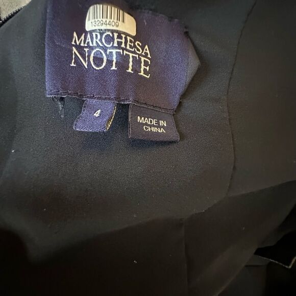 Marchesa Navy Blue Floral Velvet Textured Tiered Cocktail Midi Dress | Size 4 - Picture 12 of 13